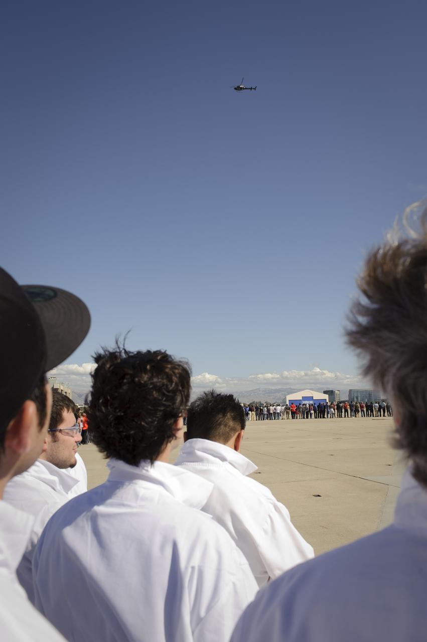 Ames 70_year picture day on Flight line.