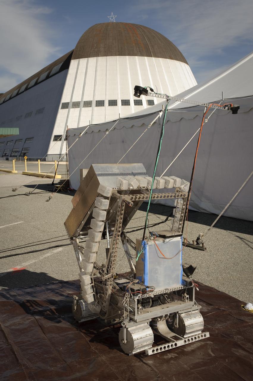 NASA Hosts National Lunar Robotics Excavation Competition '2009 Regolith Excavation Challenge At NASA's Ames Research Center Moffett Field, CA