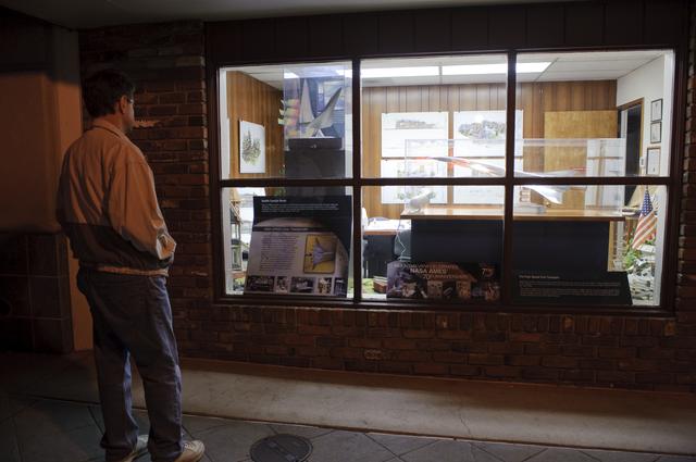 ARC-2009-ACD09-0242-026