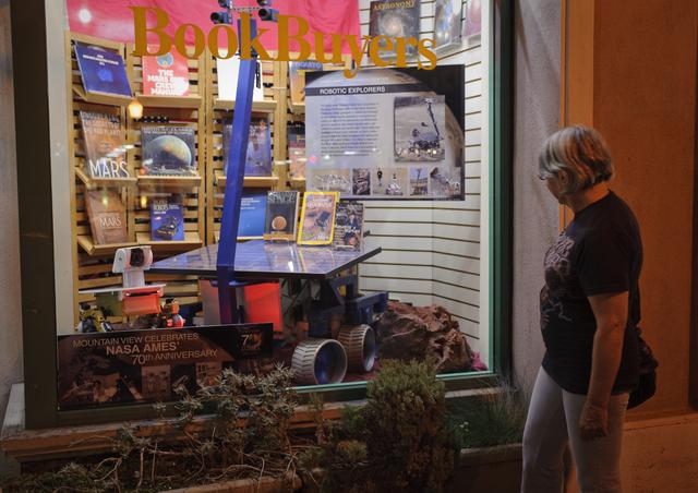 NASA image: ARC-2009-ACD09-0242-027