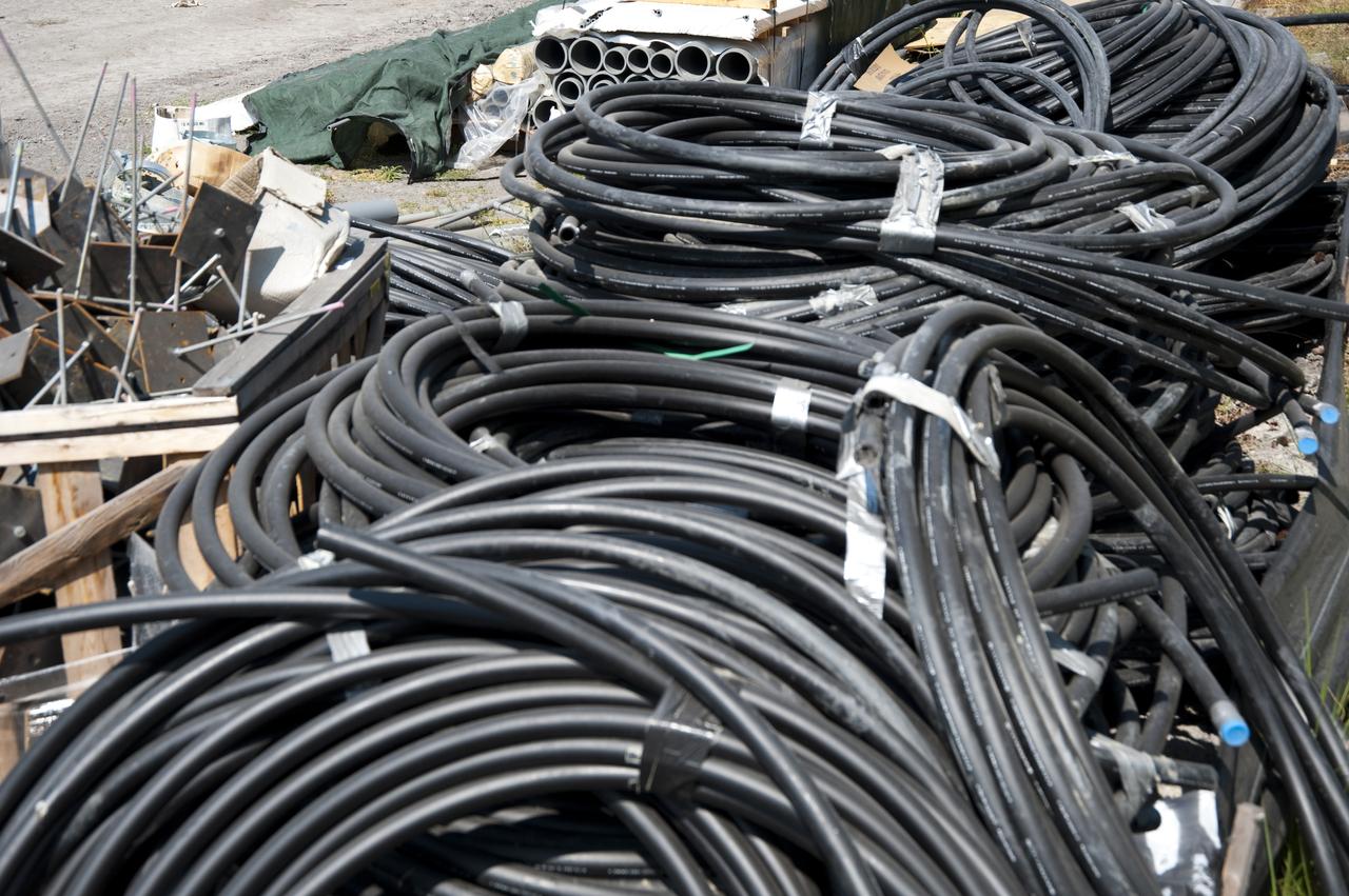 Construction of the new NASA Ames Green Building dubbed Sustainability Base located on the Ames Research Center campus at Moffett Field, CA. Materials for thermal wells.