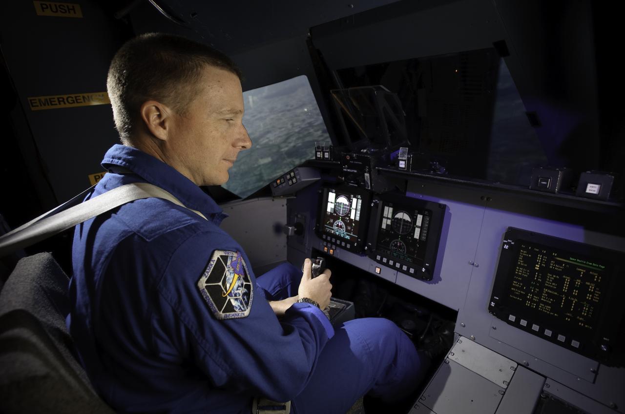 Vertical Motion Simulator (VMS) Astronaut Terry Virts flying the shuttle during simulation flight