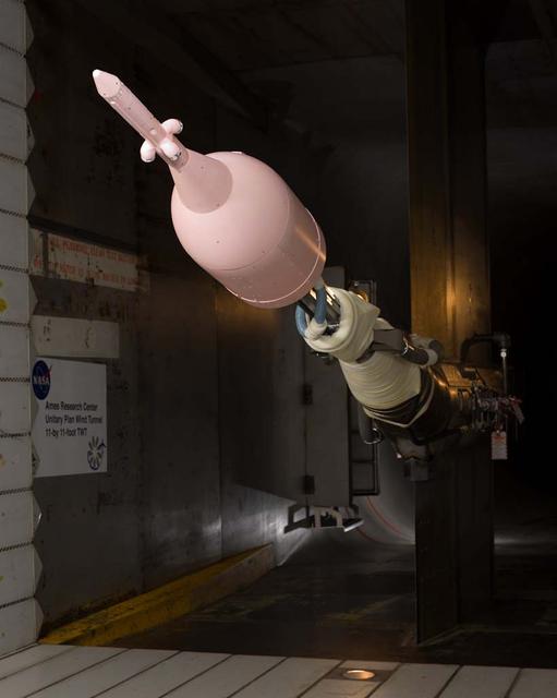 Crew Exploration Vehicle CEV-26AA with service module in 11_foot NASA Ames Transonic Wind Tunnel Test-11-0197