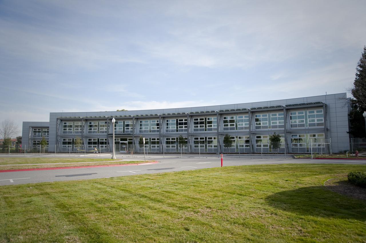 Construction of the new NASA Ames Green Building dubbed Sustainability Base located on the Ames Research Center campus at Moffett Field, CA.