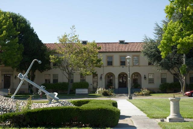 NASA Research Park (NRP) shenandoah Plaza Historic Buildings at Moffett Federal Airfield, CA B-23 Carnegie Mellon University building taken by Photo summer student Shashank