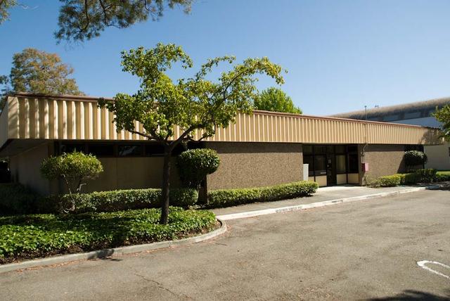NASA Research Park (NRP) shenandoah Plaza Historic Buildings at Moffett Federal Airfield, CA B-566 taken by Photo summer student Shashank