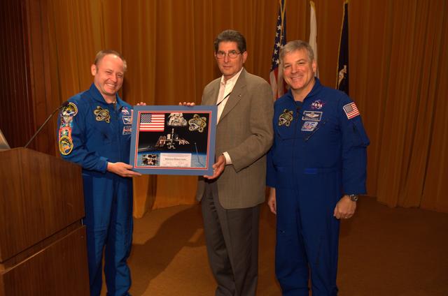 NASA image: ARC-2011-ACD11-0143-020