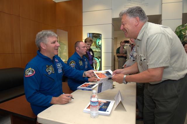 NASA image: ARC-2011-ACD11-0143-022