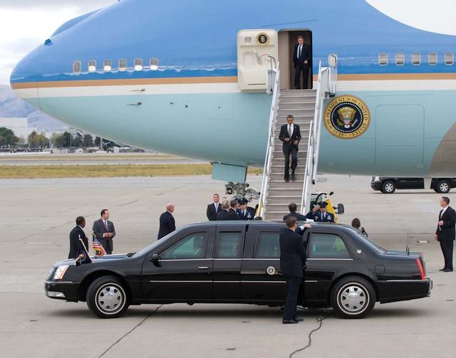 President Barack Obama lands at Moffett Field for fundraising stops in Silicon Valley. President Obama deplanes.
