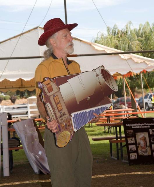 Space Farm 7 Program; NASA Day at the Dell'osso Family Farm, Lathrop,CA for the opening of the Kepler Corn Maze. Lots of fun activities were available and Kepler scientists gave talks and hands on demos to the audience of kids and adults alike to better understand Kepler and it's mission.