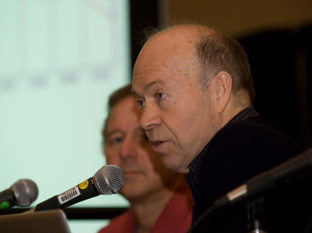 ARC-2011-ACD11-0207-12