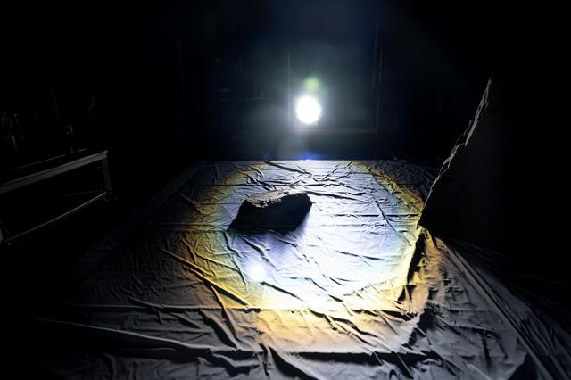 NASA image: NASA Engineers Simulate Lunar Lighting for Artemis III Moon Landing