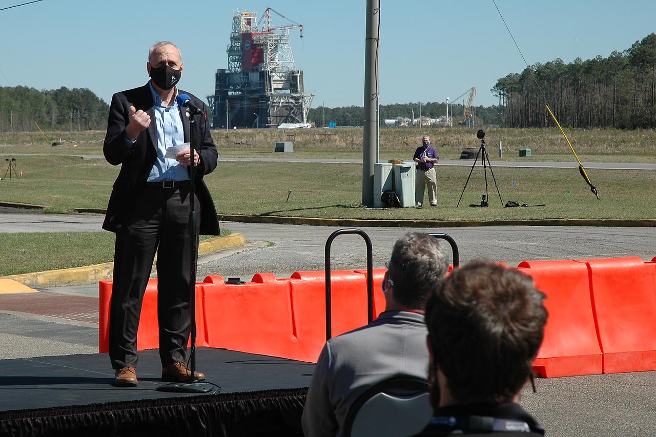 NASA conducts a hot fire test March 18, 2021, of the core stage for the agency’s Space Launch System rocket on the B-2 Test Stand at Stennis Space Center near Bay St. Louis, Mississippi. The hot fire test of the stage’s four RS-25 engines generated a combined 1.6 million pounds of thrust, just as will occur during an actual launch. The hot fire is the final test of the Green Run test series, which represents a comprehensive assessment of the core stage and its integrated systems prior to its launch on the Artemis I mission to the Moon.
