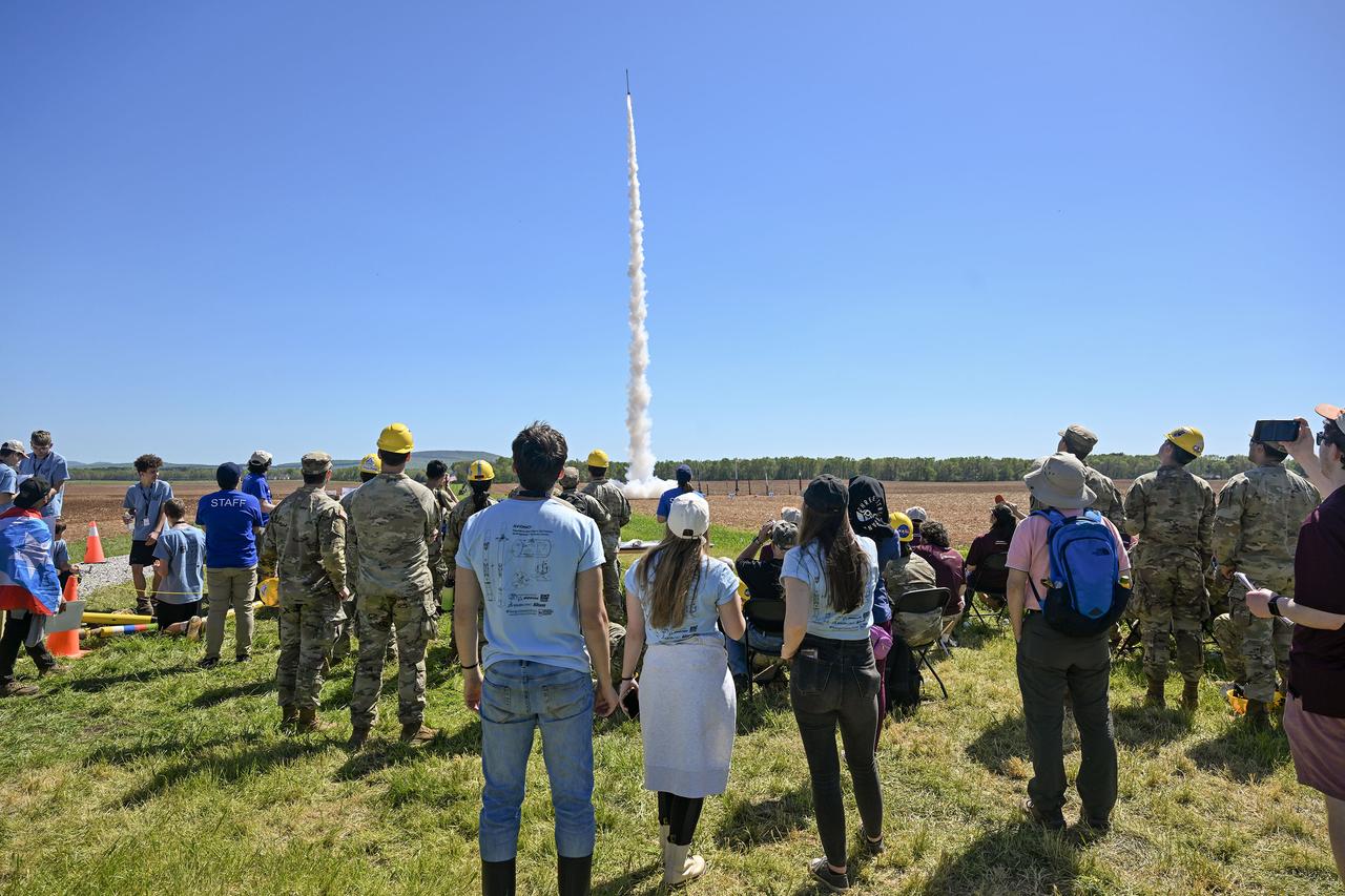 t actually IS rocket science! Student Launch is a 9-month long challenge that tasks student teams from across the U.S. to design, build, test, and launch a high-powered rocket carrying a scientific or engineering payload. It is a hands-on, research-based, engineering activity and culminates each year with a final launch in Huntsville, Alabama home of NASA’s Marshall Space Flight Center. The activity offers multiple challenges reaching a broad audience colleges and universities as well as middle and high school aged students across the nation.