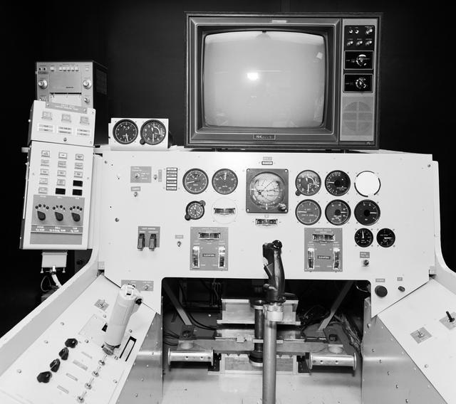 NASA image: DAST cockpit