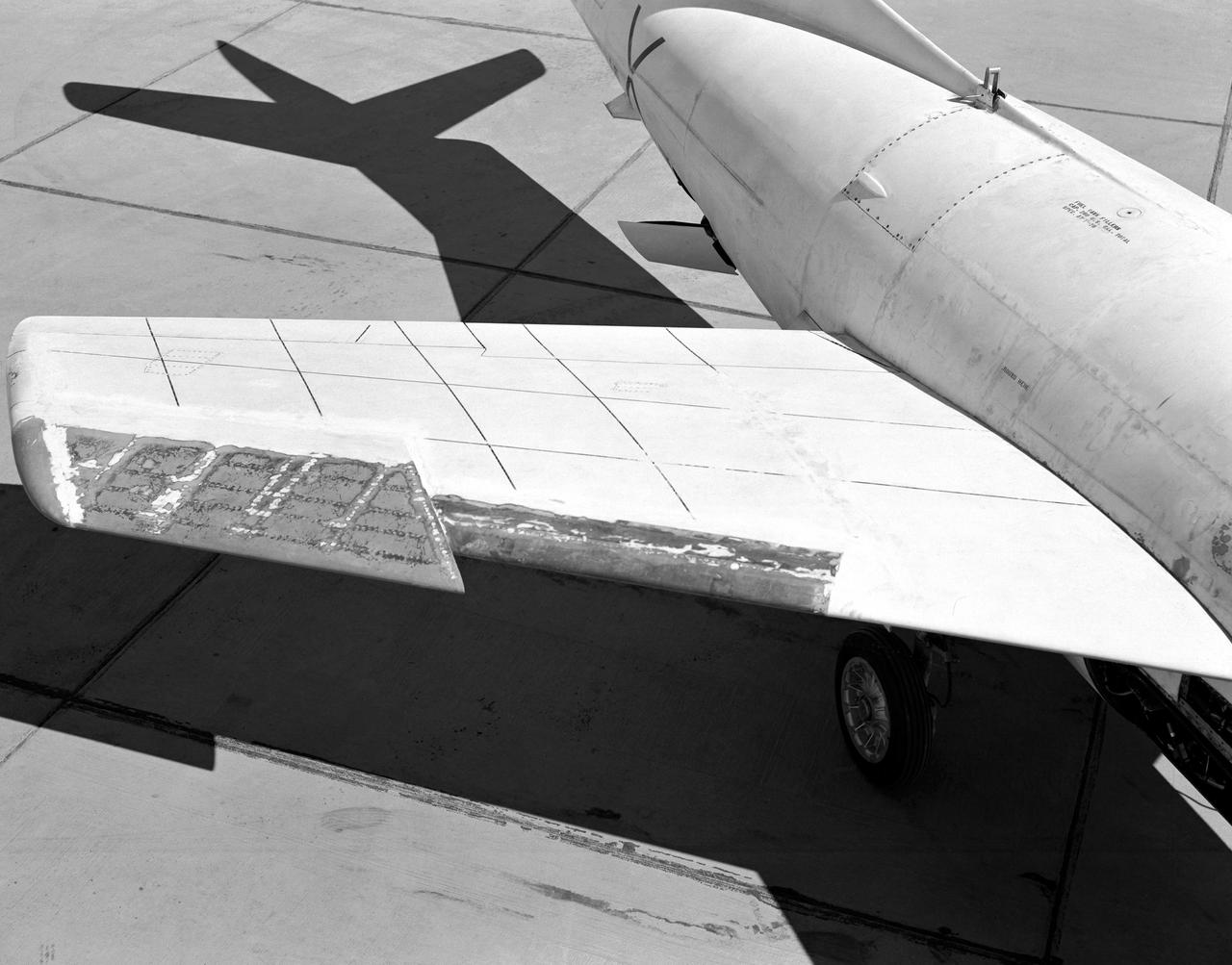 Wing chord extension on D-558-2