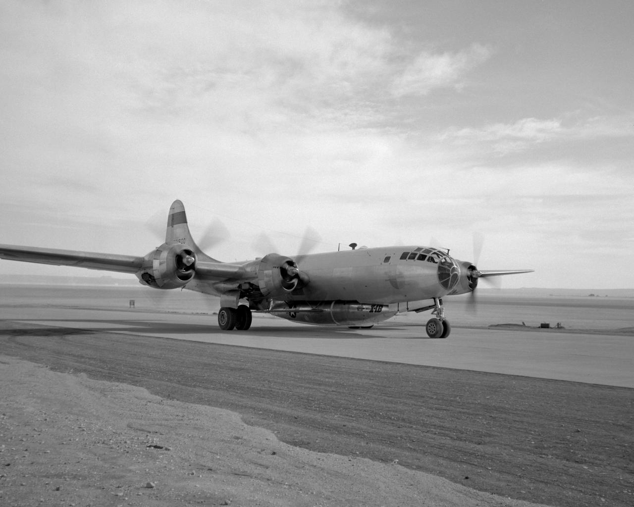 B-29 #800 with X-1B attached taxis in off of the lakebed.