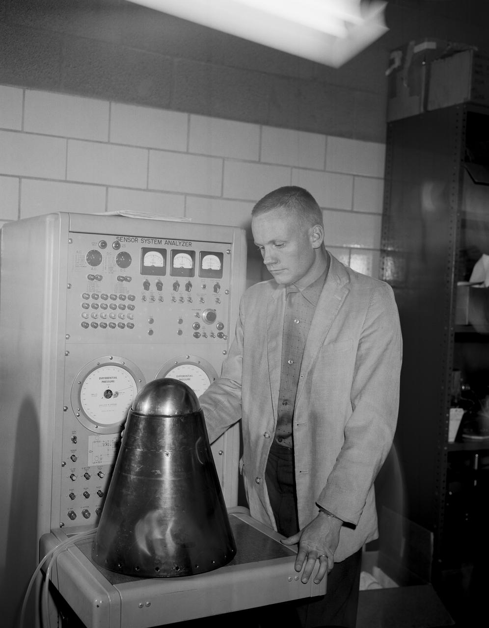 From the program’s inception, Neil Armstrong was actively engaged in both the piloting and engineering aspects of the X-15. He flew the first mission using a new flow-direction sensor (ball nose) and the first flight with a self-adaptive flight control system. Collaborating closely with designers and engineers on the system’s development, he made seven flights in the X-15 between December 1960 and July 1962. During these missions, he reached a peak altitude of 207,500 feet in the X-15-3 and a top speed of 3,989 mph (Mach 5.74) in the X-15-1.