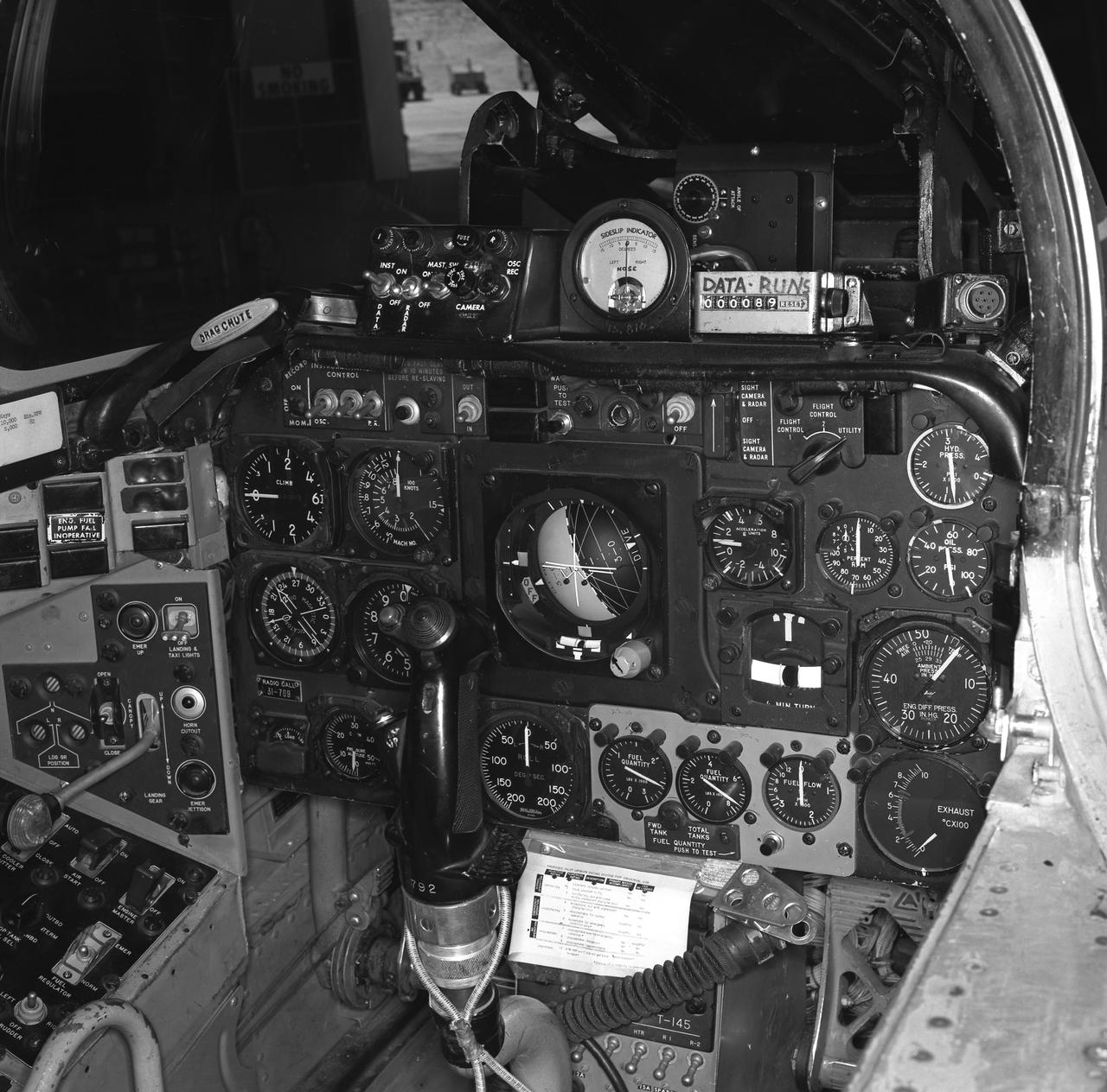 JF-100C #709 cockpit control panel July 17, 1963