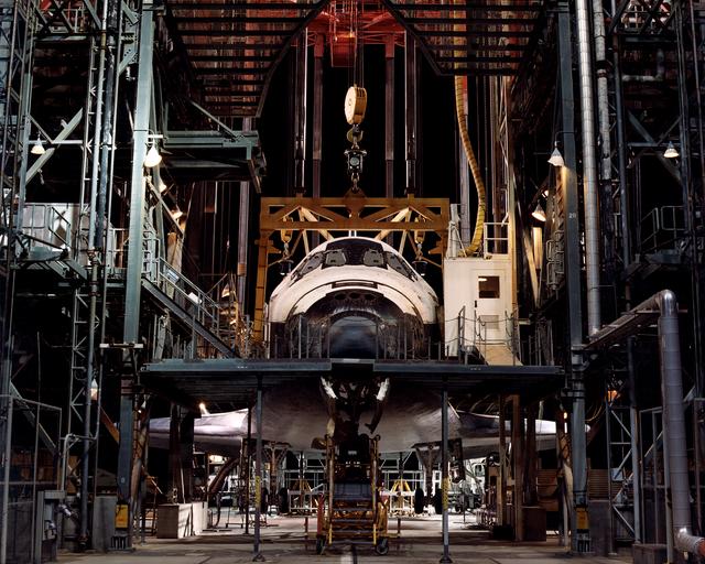 NASA image: STS-92 - Orbiter in Mate-Demate Device (MDD) - closeup view from front