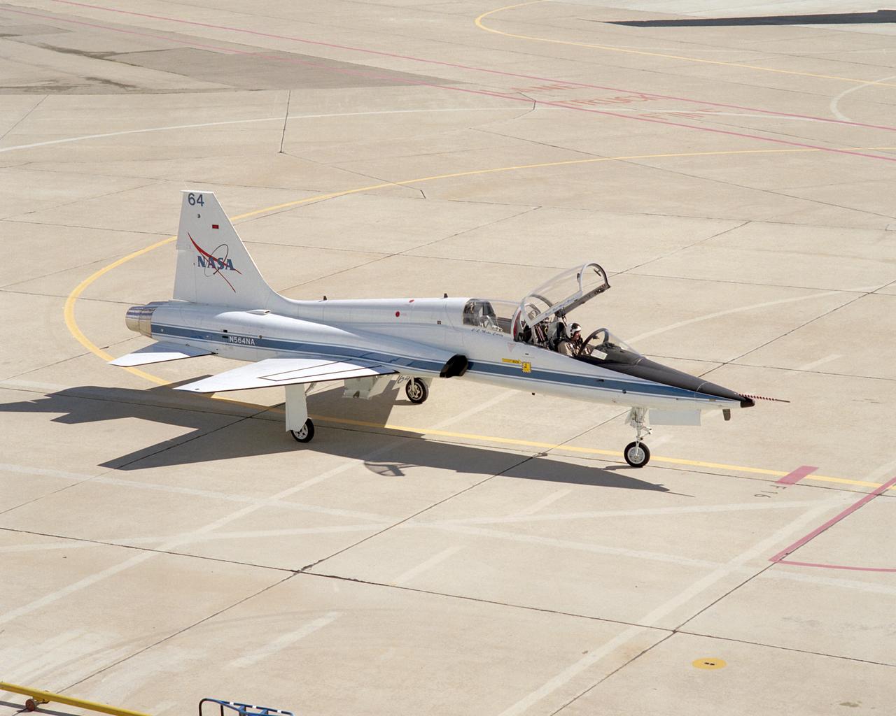 Pilot Gordon Fullerton taxies NASA Dryden's "newest" mission support aircraft, a T-38 Talon, into position on the ramp upon its arrival on February 24, 2005.