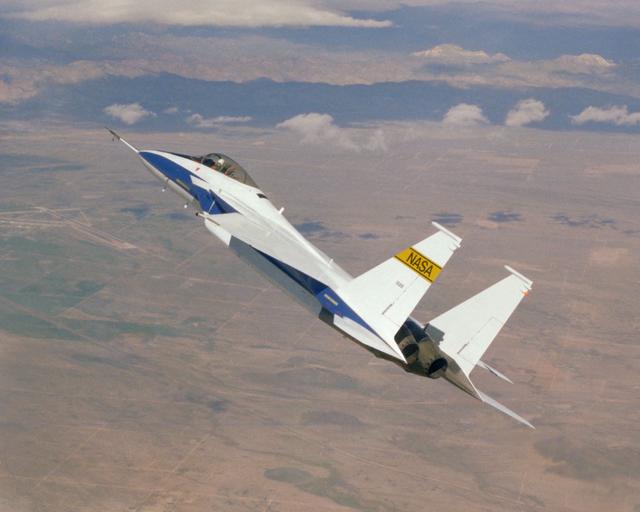 NASA image: F-15A #281 in flight over Mojave