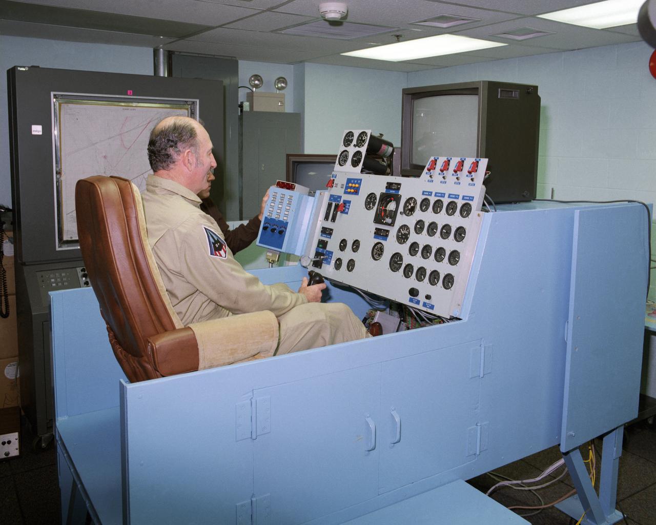 Pilot Fitz Fulton in CID (Controlled Impact Demonstration) Simulator