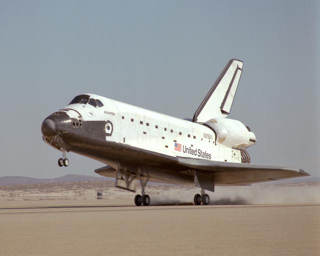 NASA image: Shuttle Atlantis Landing at Edwards