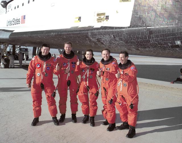NASA image: STS-37 Shuttle Crew after Edwards landing