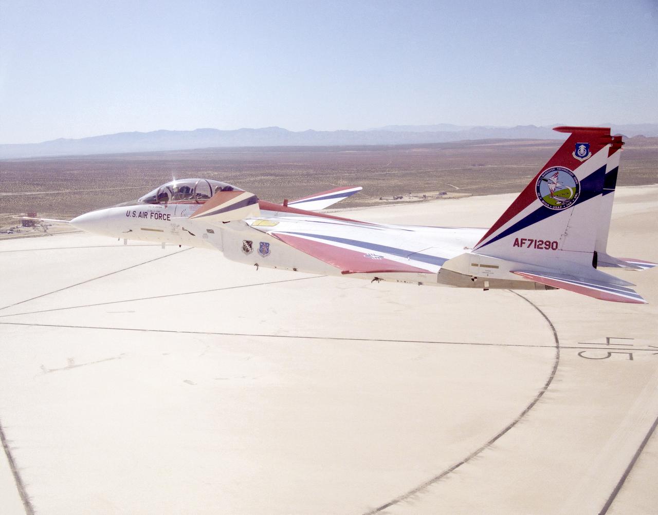 F-15B ACTIVE in flight over lakebed