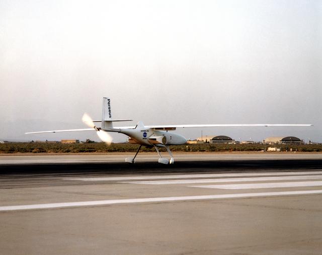 Perseus B Taxi Tests in Preparation for a New Series of Flight Tests