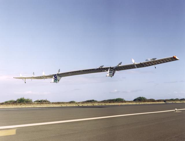 NASA image: Pathfinder-Plus takes off on flight in Hawaii