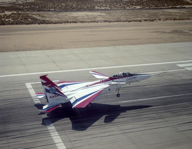 NASA image: F-15 ACTIVE Lands