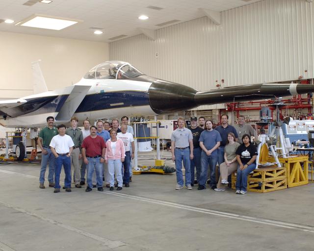 Some of the test team for the Gulfstream Quiet Spike project assembled for a group photo on May 3, 2006