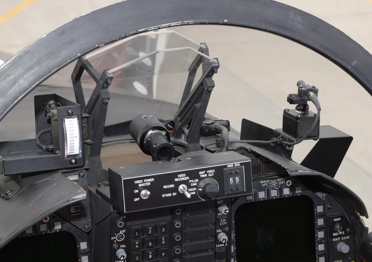 F/A-18 #845 HUD and video camera setup for Autonomous Airborne Refueling Demonstration (AARD) project