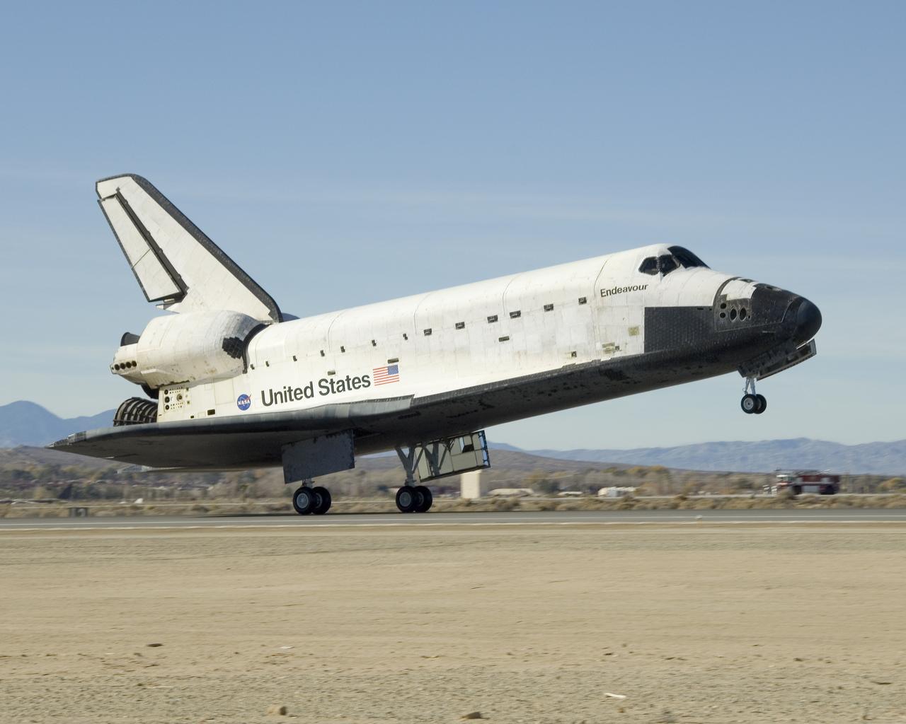 Space Shuttle Endeavour rolls out after landing on runway 04-L at Edwards Air Force Base, ending mission STS-126 to the International Space Station Nov. 30, 2008.