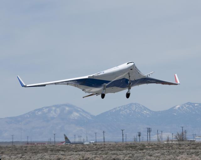NASA image: X-48B Skyray Takeoff