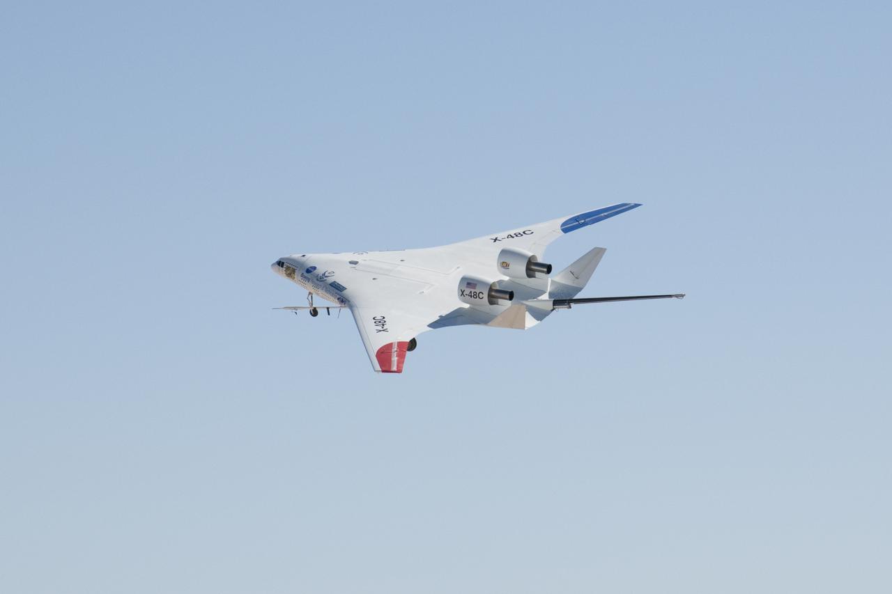 The NASA-Boeing X-48C Hybrid/Blended Wing Body research aircraft banked left during one of its final test flights over Edwards Air Force Base from NASA's Dryden Flight Research Center on Feb. 28, 2013.