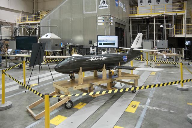 NASA image: NASA to Test In-Flight Folding Spanwise Adaptive Wing to Enhance Aircraft Efficiency