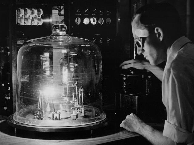 NASA image: Fuels and Lubrication Researcher at the Aircraft Engine Research Laboratory
