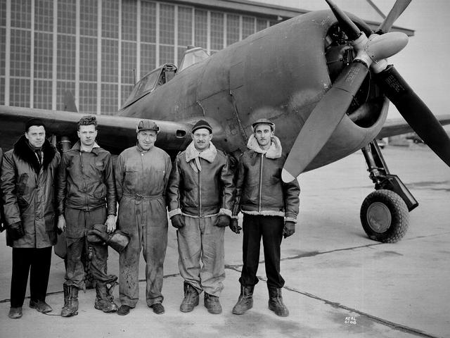 NASA image: Republic P-47G Thunderbolt and the NACA Flight Operations Crew