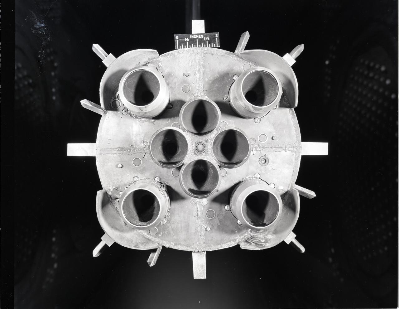 APOLLO CONFIGURATION OF SATURN MODEL IN THE 8X6-FOOT SUPERSONIC WIND TUNNEL
