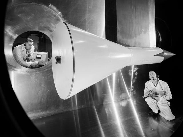 NASA image: Multi-Nozzle Base Flow Model in the 10- by 10-Foot Supersonic Wind Tunnel