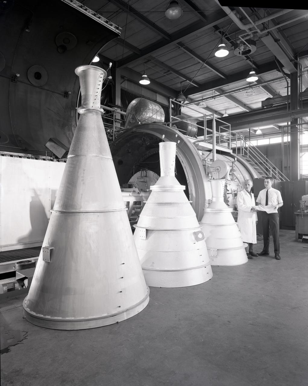 15 DEGREE CONICAL NOZZLE - TITAN TRANSTAGE CONTOUR ENGINE - APOLLO