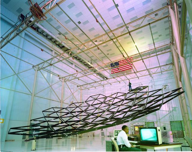 SOLAR CONCENTRATOR ADVANCED DEVELOPMENT for the space station