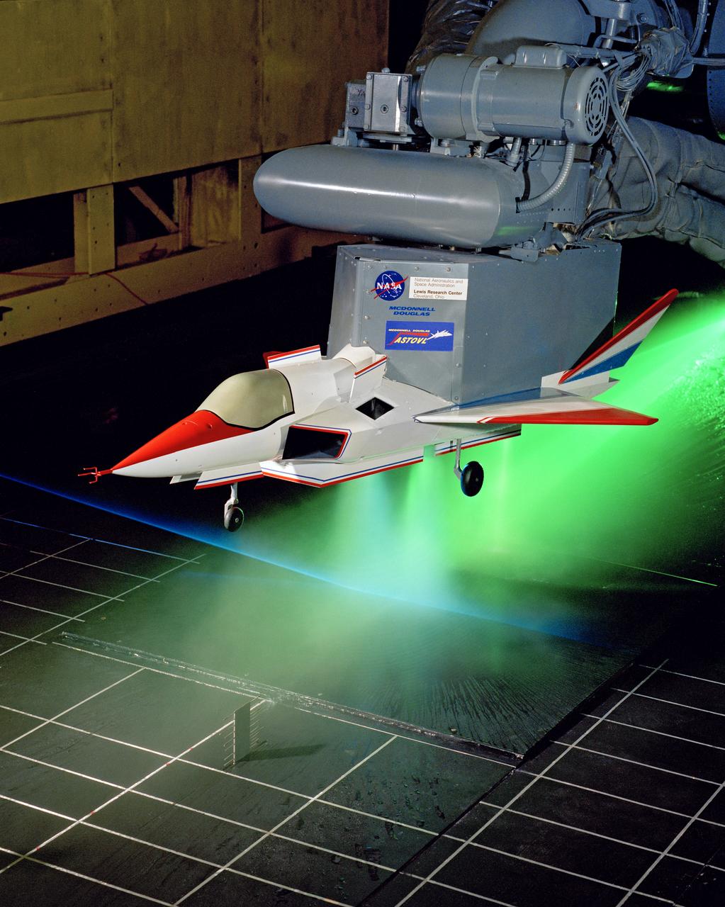SUPERSONIC SHORT TAKE OFF Vertical LANDING HOT GAS INGESTION MODEL 9X15 WIND TUNNEL