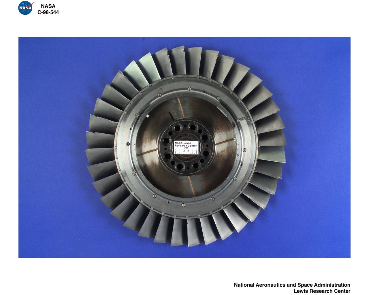 DOCUMENTATION OF BLADE DAMAGE ON ROTOR 37