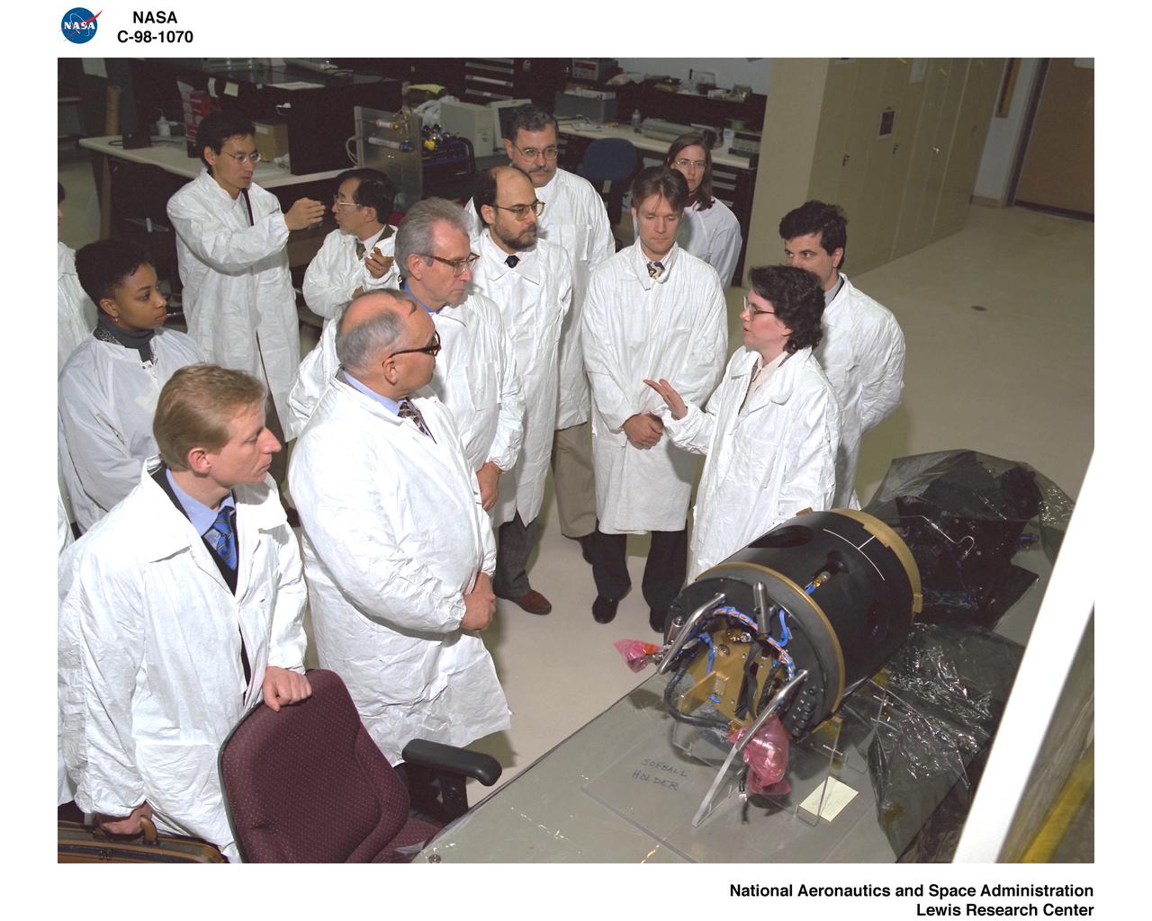 FLUIDS COMBUSTION FACILITY COMBUSTION INTEGRATED RACK INTERNATIONAL MICROGRAVITY WORKING GROUP