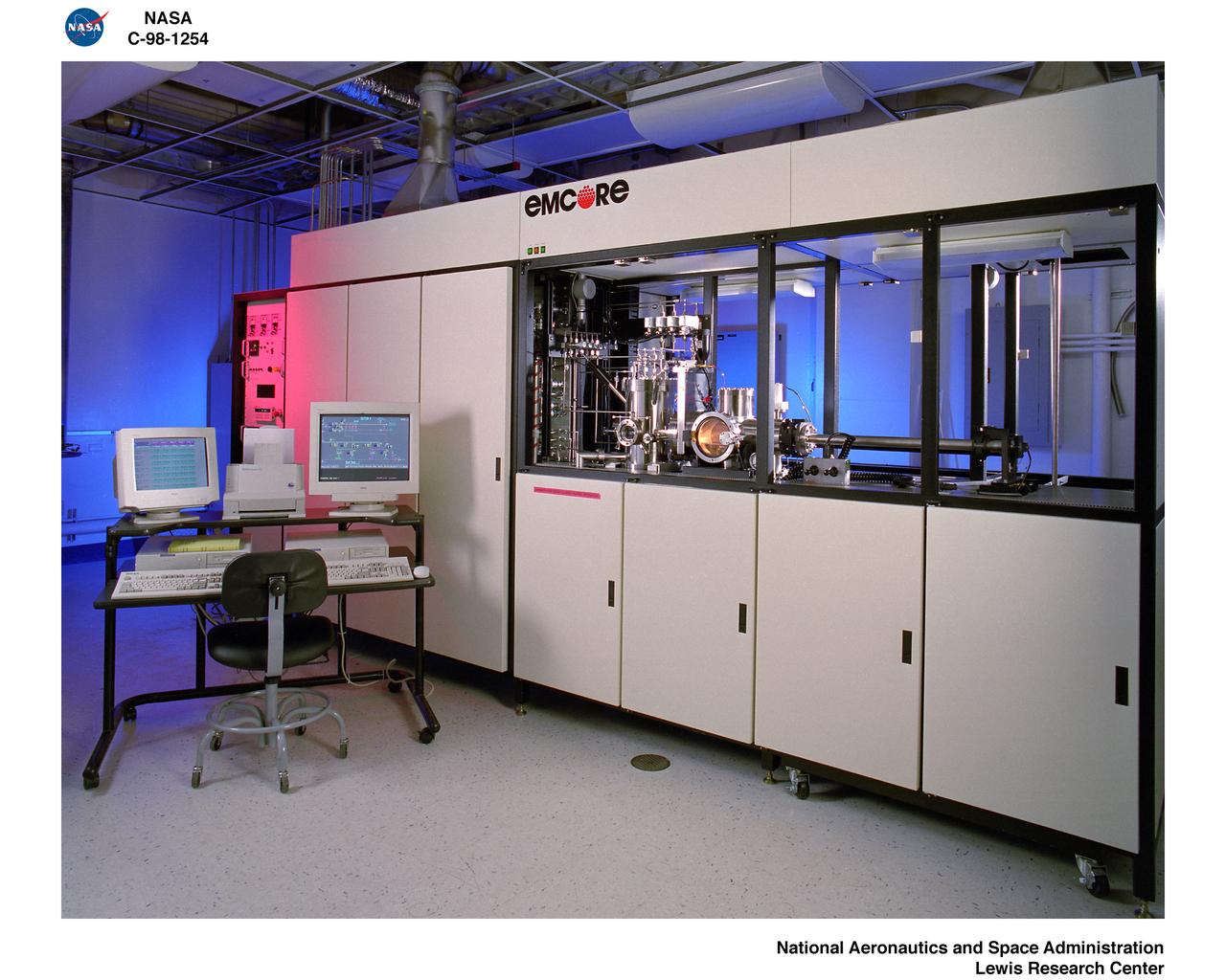 SILICON CARBIDE GROWTH FACILITY - CLEAN ROOM FACILITY AND SURFACE ANALYTICAL LABS