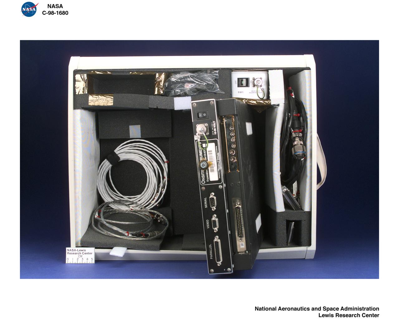 DIGITAL PHOTOGRAPHY OF COLLOIDAL GELATION AND COLLOIDAL DISORDER - ORDER TRANSITION